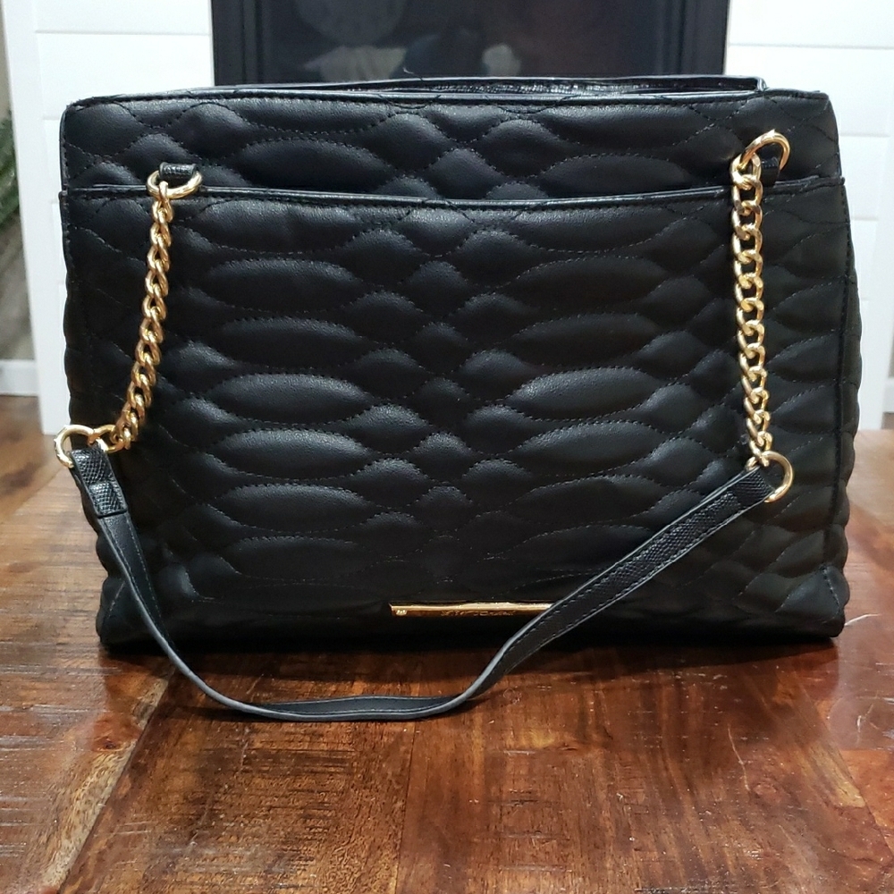 Black Heart-Embellished Women's Bag - Picture 3 of 9